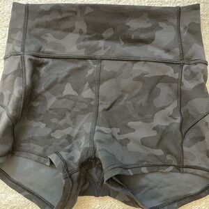 Lululemon In Movement High Rise Shorts - camo